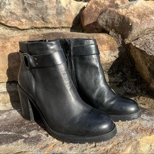 Crevo | Leather Ankle Bootie | 9